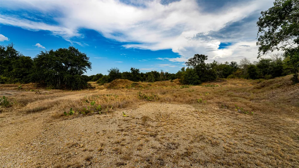 CR 405 Buckholts, TX 76518