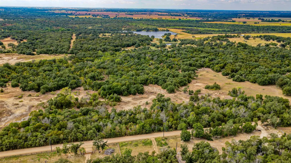 CR 405 Buckholts, TX 76518
