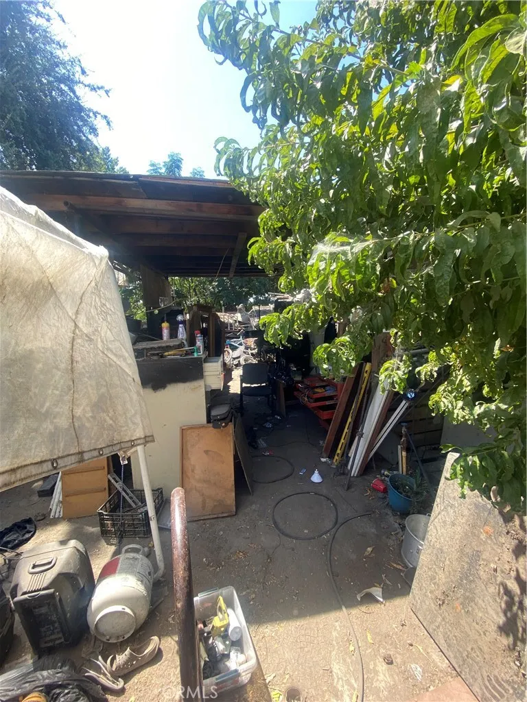 207 W River Ave Porterville, CA 93257