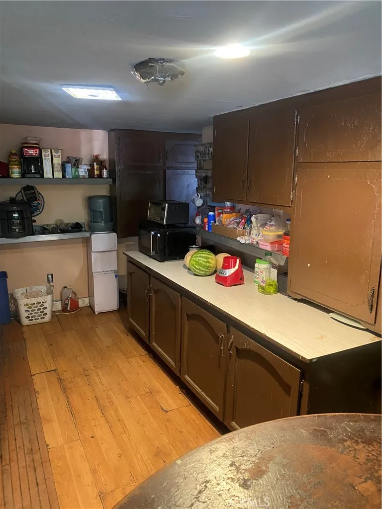 207 W River Ave Porterville, CA 93257