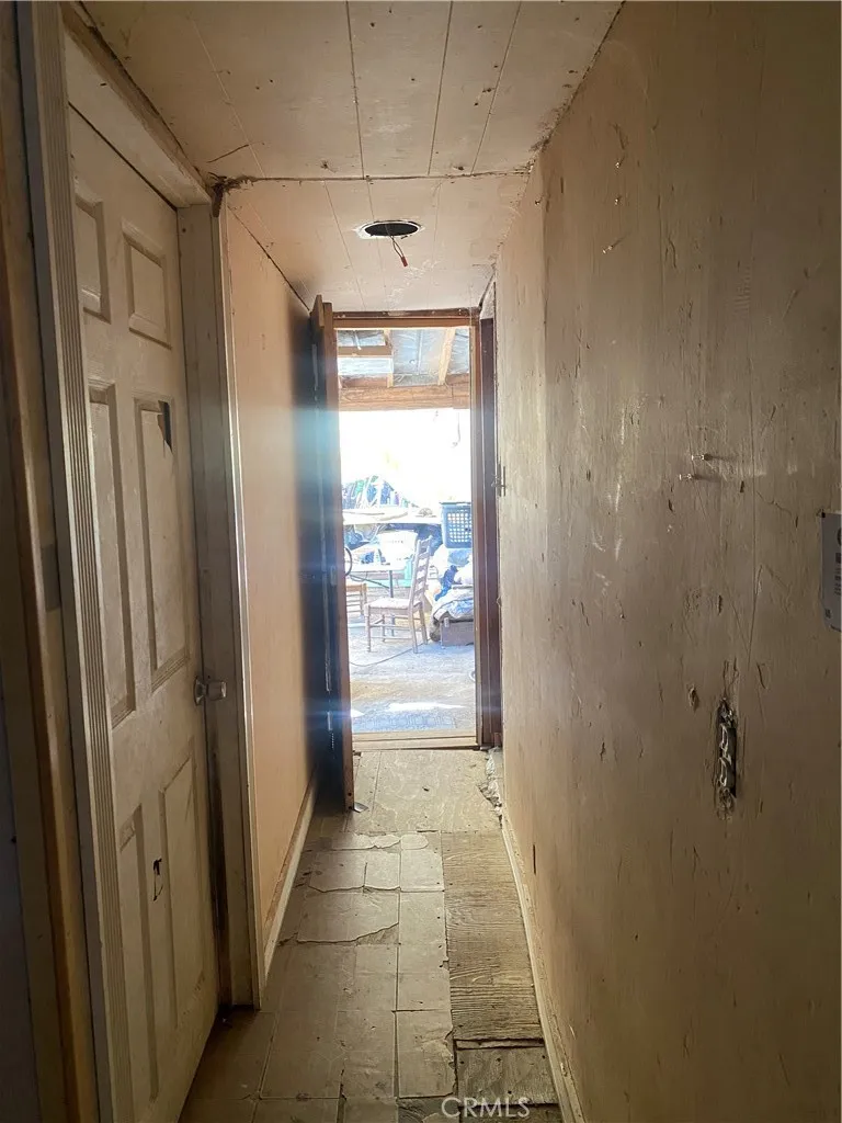 207 W River Ave Porterville, CA 93257