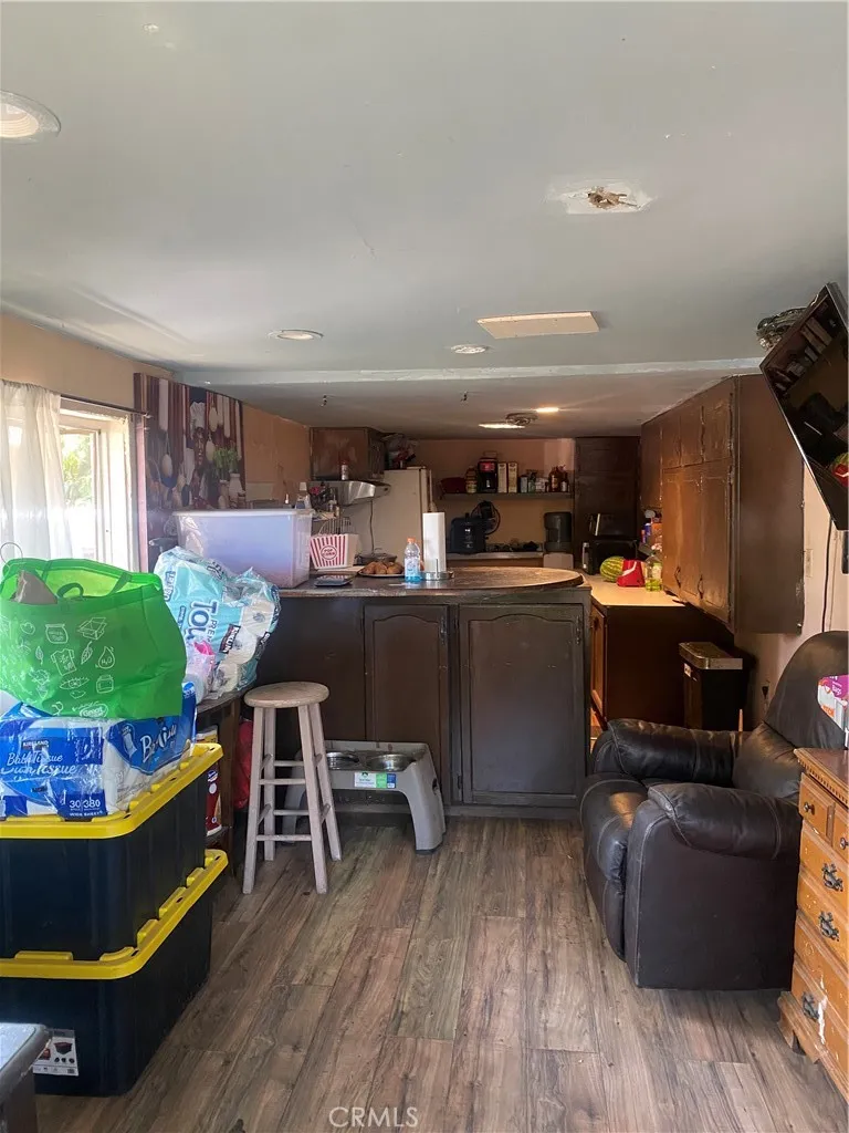 207 W River Ave Porterville, CA 93257