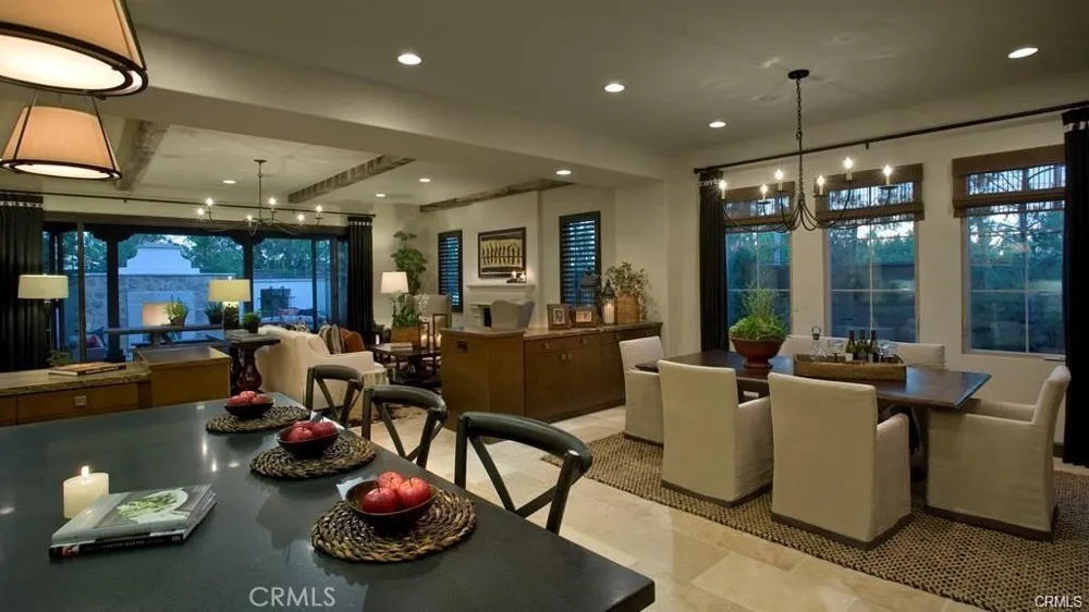 32 Lowland Irvine, CA 92602
