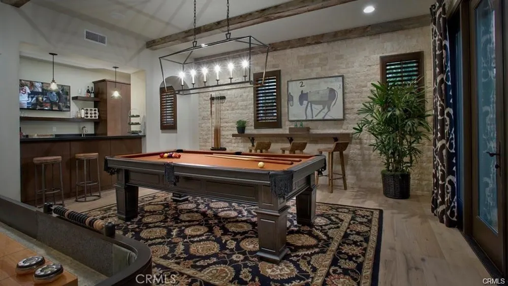 32 Lowland Irvine, CA 92602