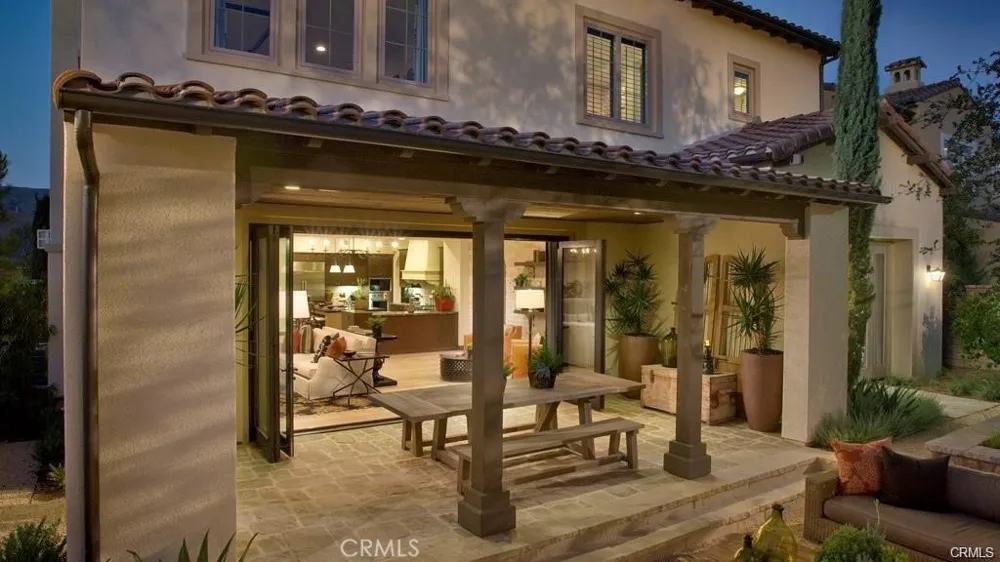 32 Lowland Irvine, CA 92602