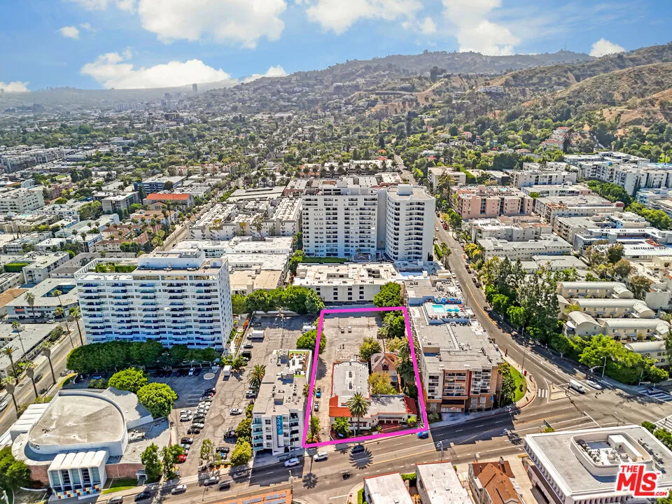 1741 La Brea Avenue Los Angeles, CA 90046