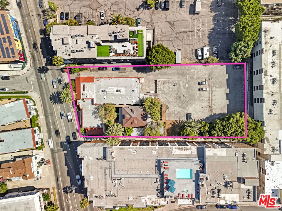 1741 La Brea Avenue Los Angeles, CA 90046