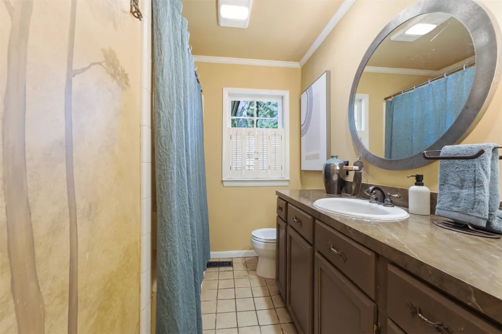 3844 E 54th Street S Tulsa, OK 74135