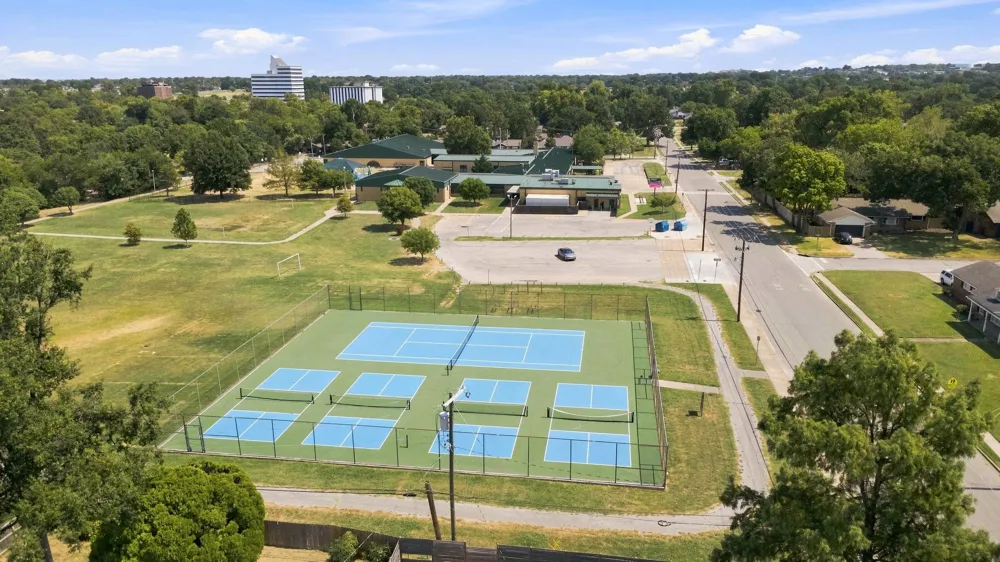 3844 E 54th Street S Tulsa, OK 74135