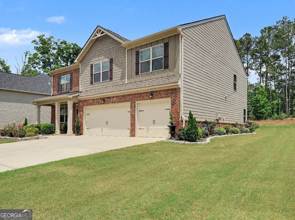 8033 Louis DR Locust Grove, GA 30248