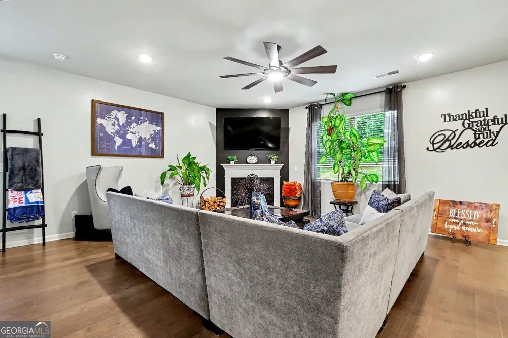 8033 Louis DR Locust Grove, GA 30248