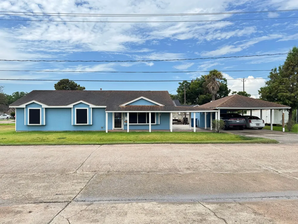 601 Illinois Street South Houston, TX 77587
