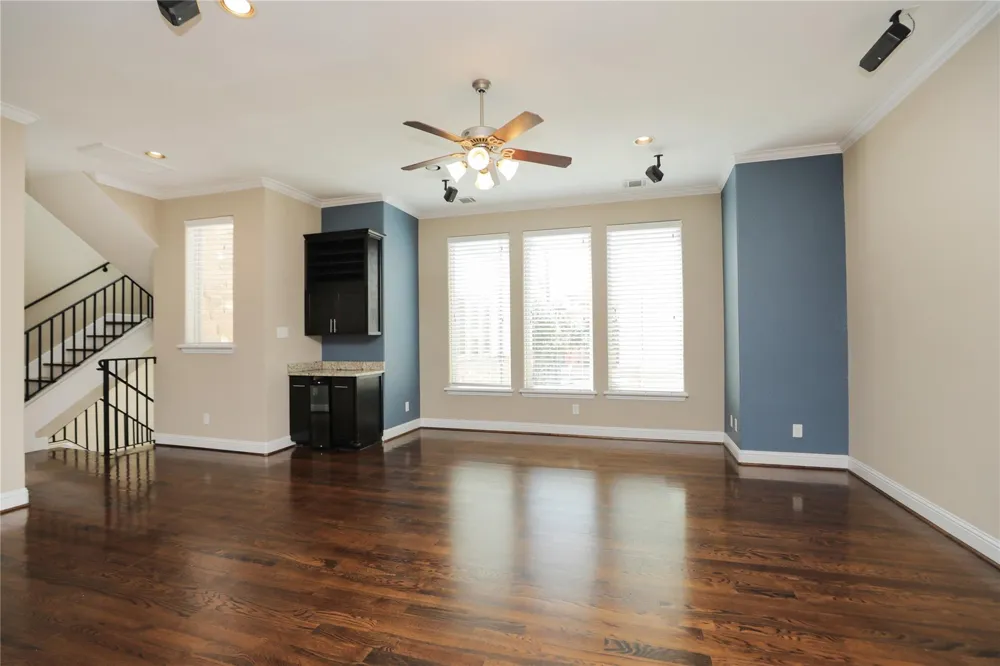 1610 Knox Street #B Hockley, TX 77007