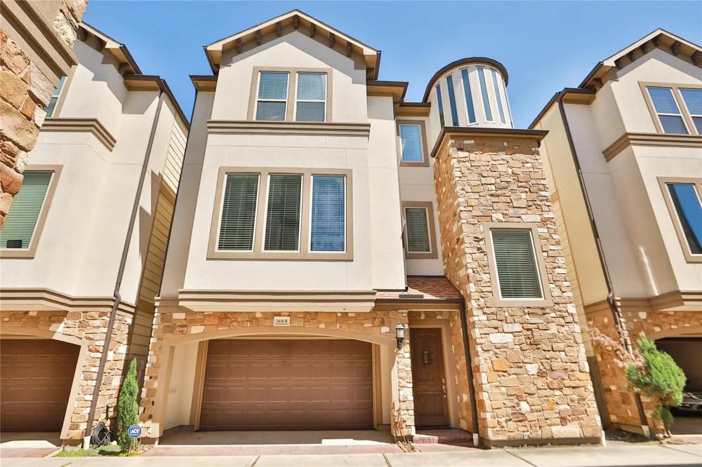 1610 Knox Street #B Hockley, TX 77007