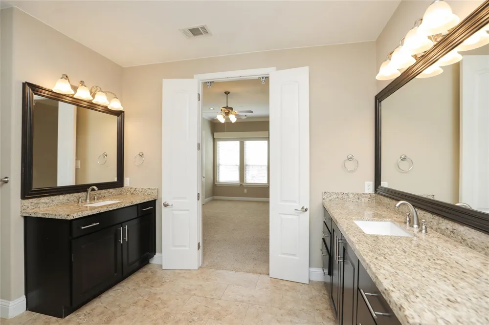 1610 Knox Street #B Hockley, TX 77007