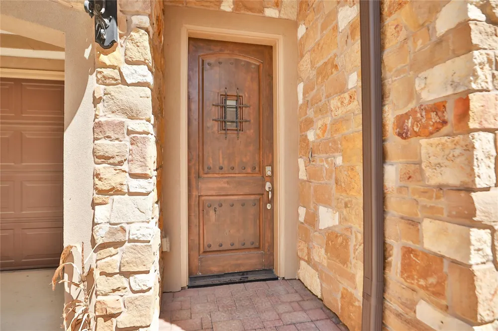 1610 Knox Street #B Hockley, TX 77007