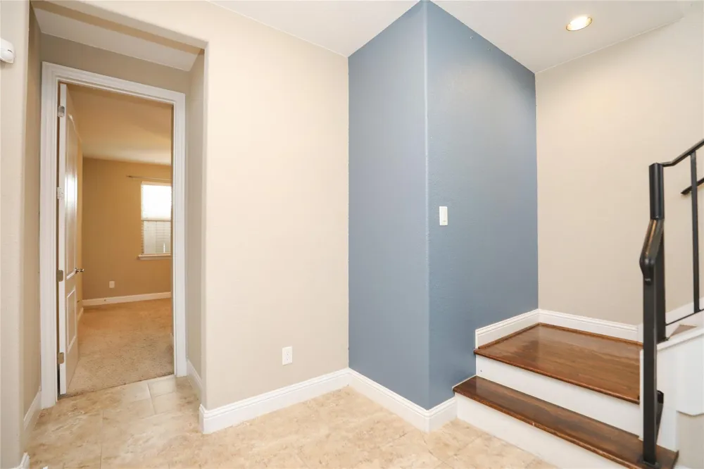 1610 Knox Street #B Hockley, TX 77007