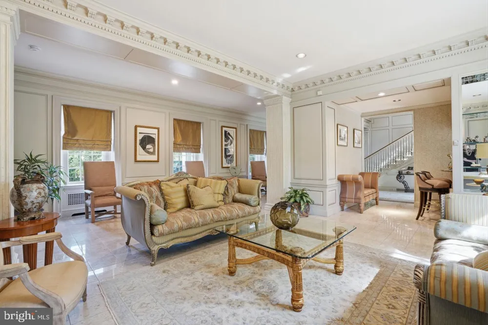 1035 WRIGHT DRIVE Huntingdon Valley, PA 19006