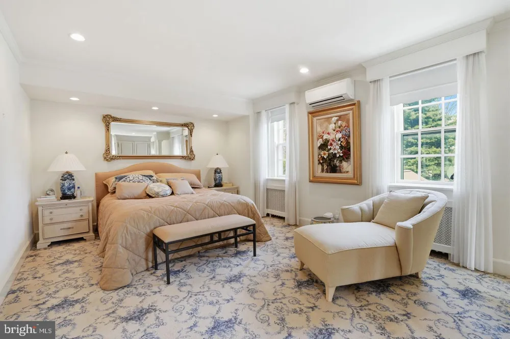 1035 WRIGHT DRIVE Huntingdon Valley, PA 19006