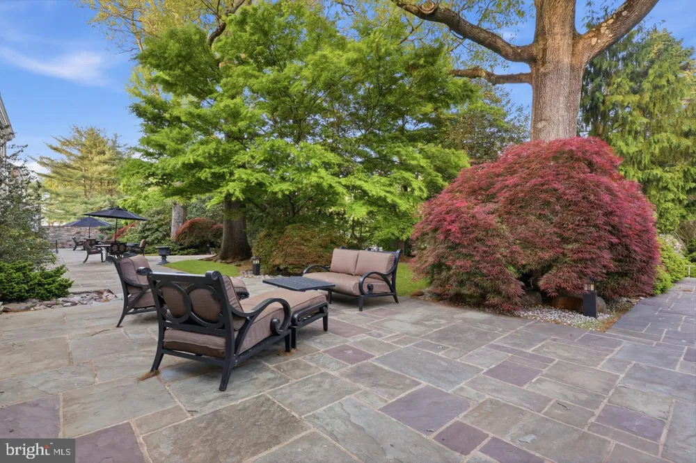 1035 WRIGHT DRIVE Huntingdon Valley, PA 19006