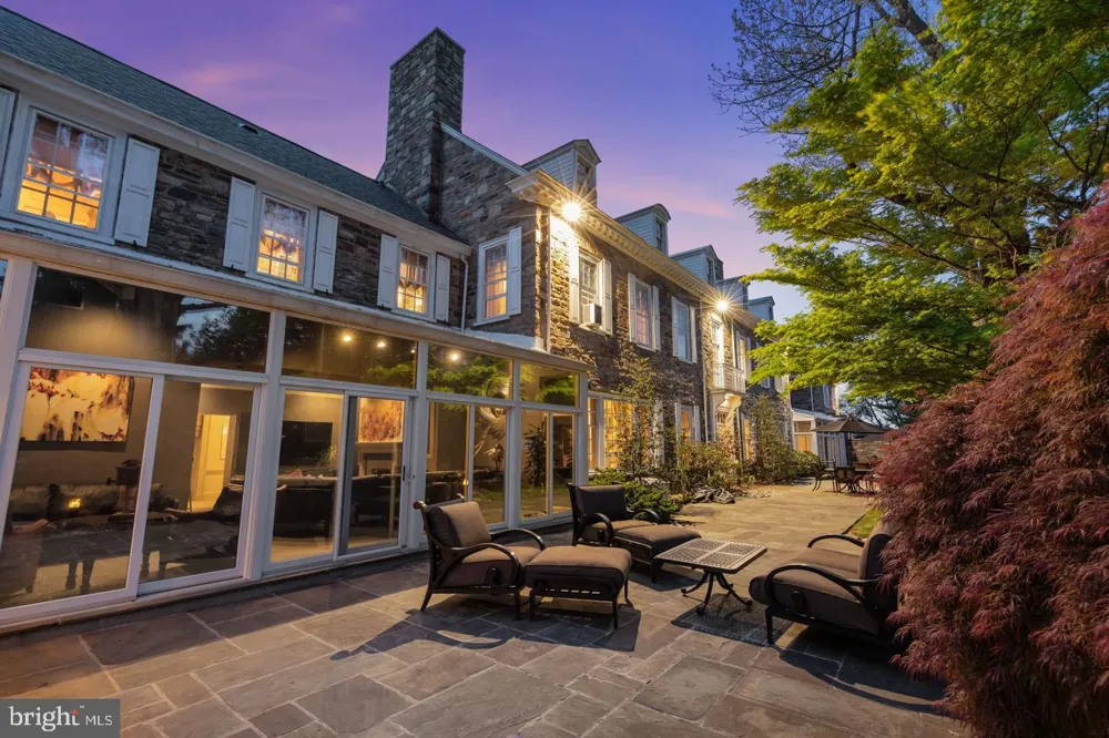 1035 WRIGHT DRIVE Huntingdon Valley, PA 19006