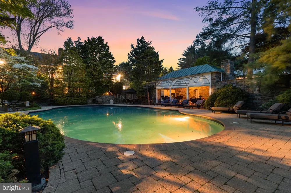 1035 WRIGHT DRIVE Huntingdon Valley, PA 19006