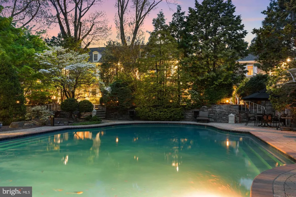 1035 WRIGHT DRIVE Huntingdon Valley, PA 19006