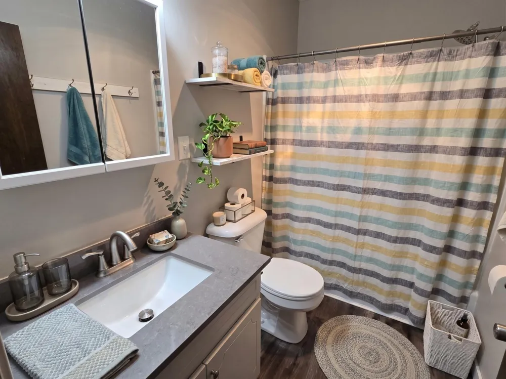 1221 Madison Avenue #215 Detroit Lakes, MN 56501