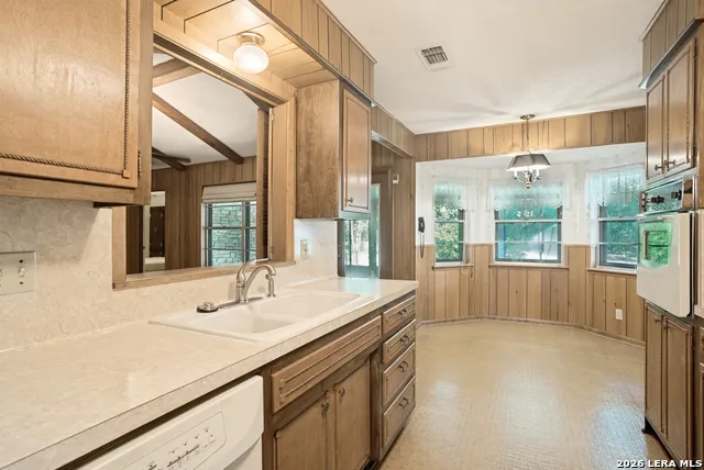 3619 WINDGAP DR San Antonio, TX 78230