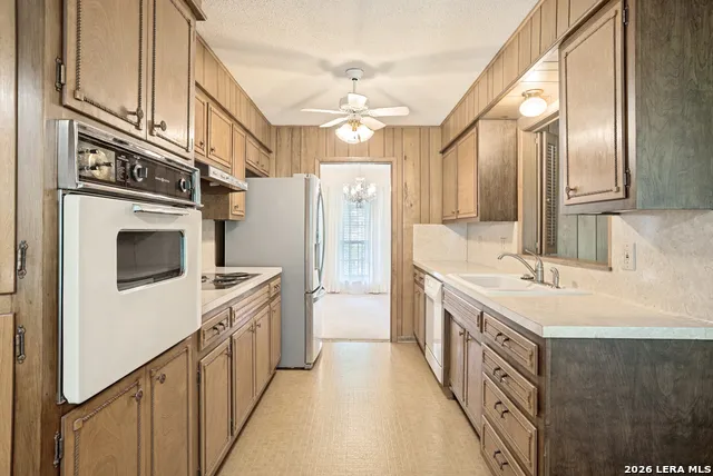 3619 WINDGAP DR San Antonio, TX 78230