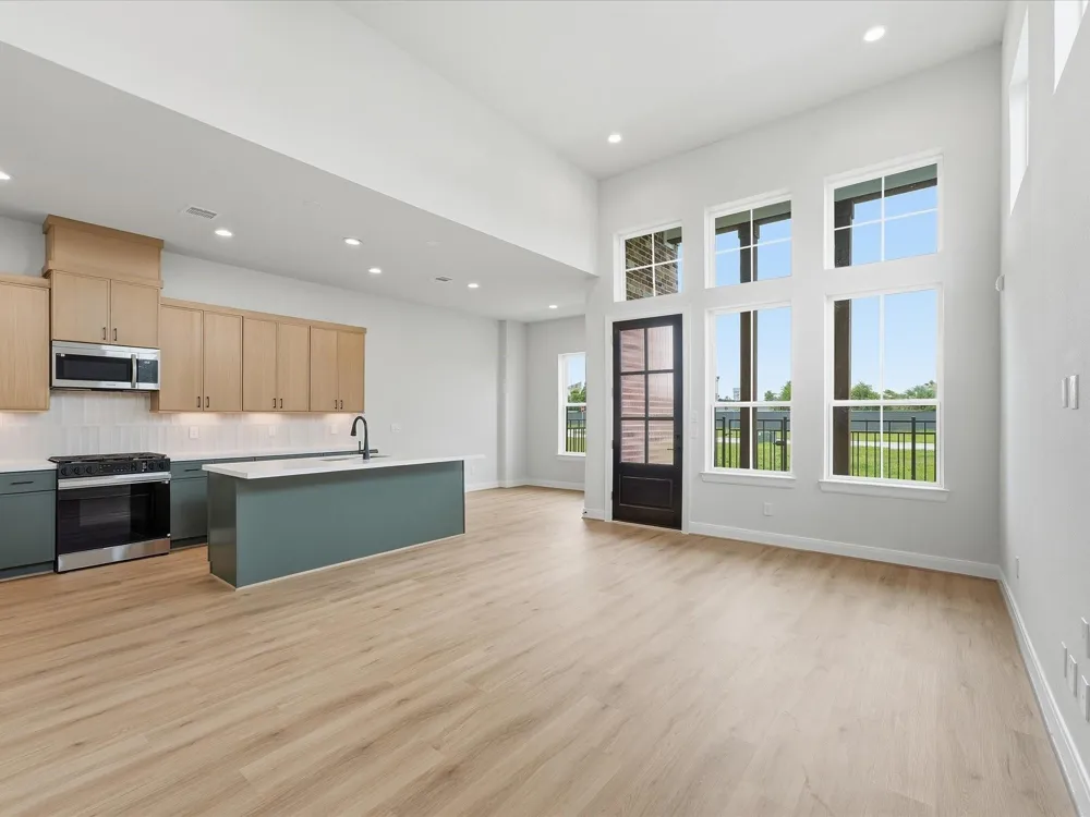 9214 Fort George Street Houston, TX 77063