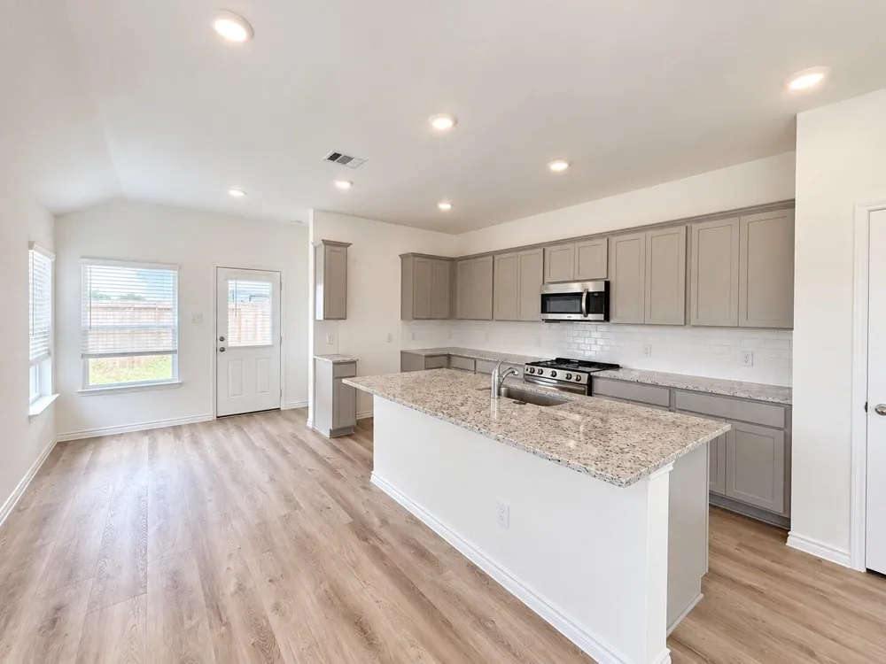 507 Oak Chase Avenue Dayton, TX 77535
