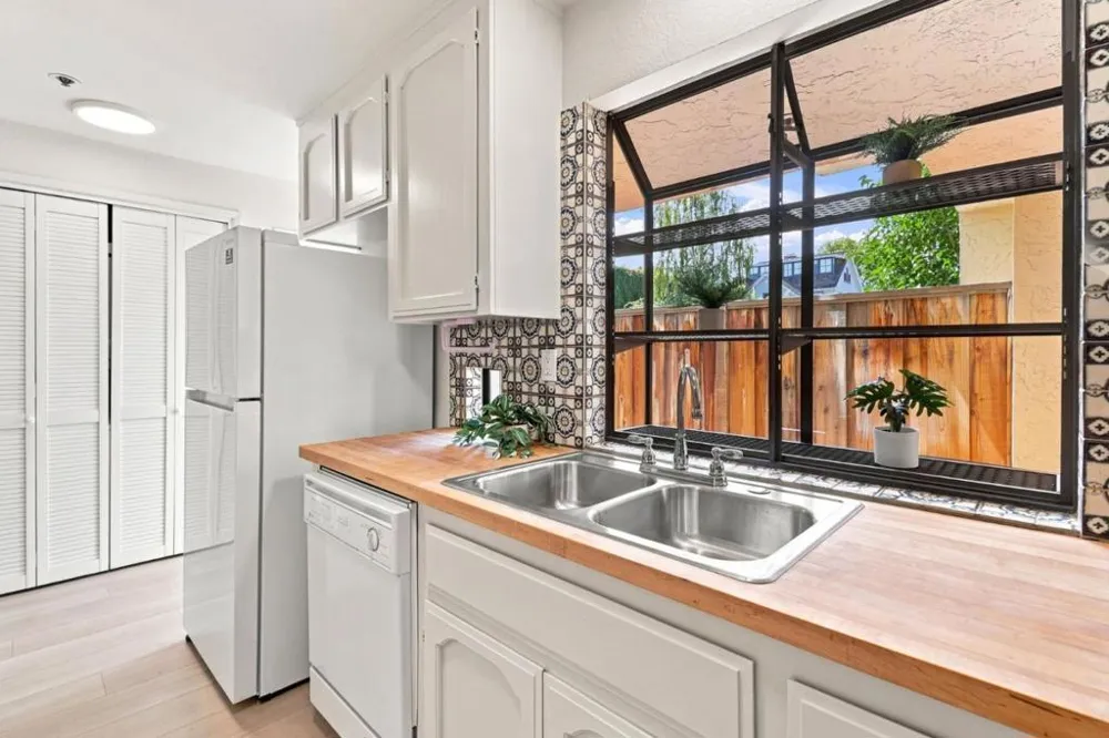 722 Ramona Street Palo Alto, CA 94301