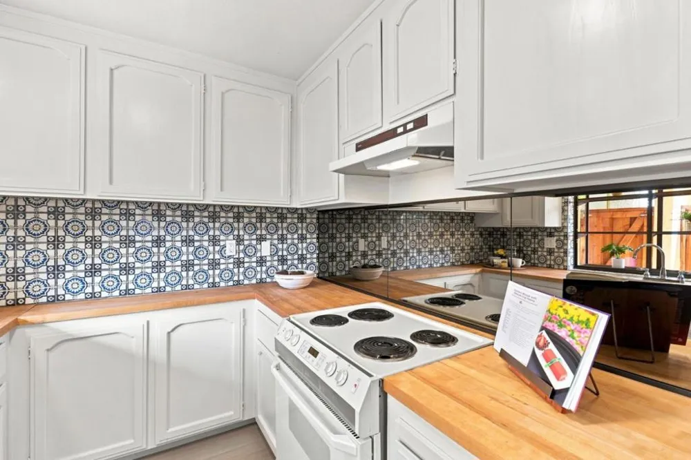 722 Ramona Street Palo Alto, CA 94301
