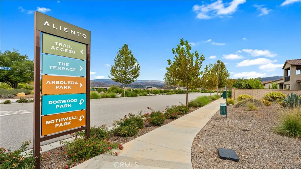 25041 Aspen Falls Canyon Country, CA 91387