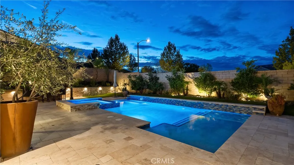 25041 Aspen Falls Canyon Country, CA 91387