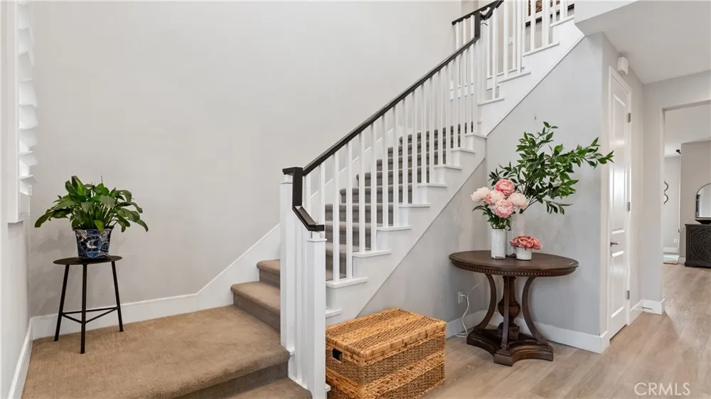 25041 Aspen Falls Canyon Country, CA 91387