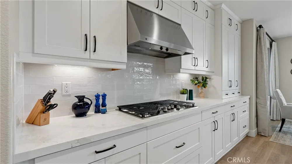 25041 Aspen Falls Canyon Country, CA 91387