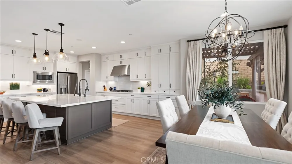 25041 Aspen Falls Canyon Country, CA 91387