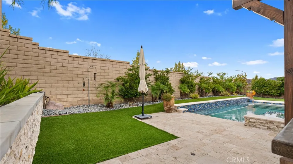 25041 Aspen Falls Canyon Country, CA 91387