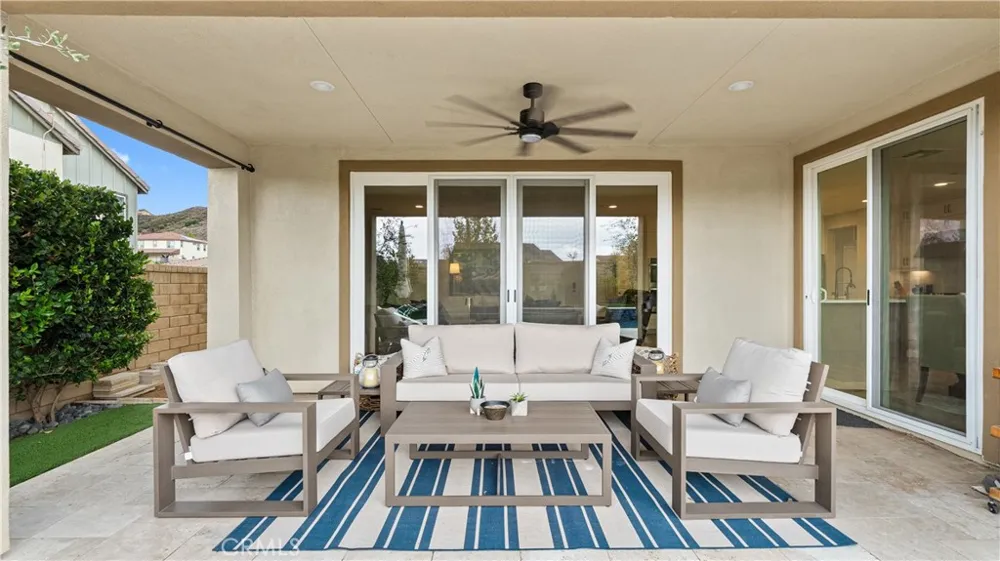25041 Aspen Falls Canyon Country, CA 91387