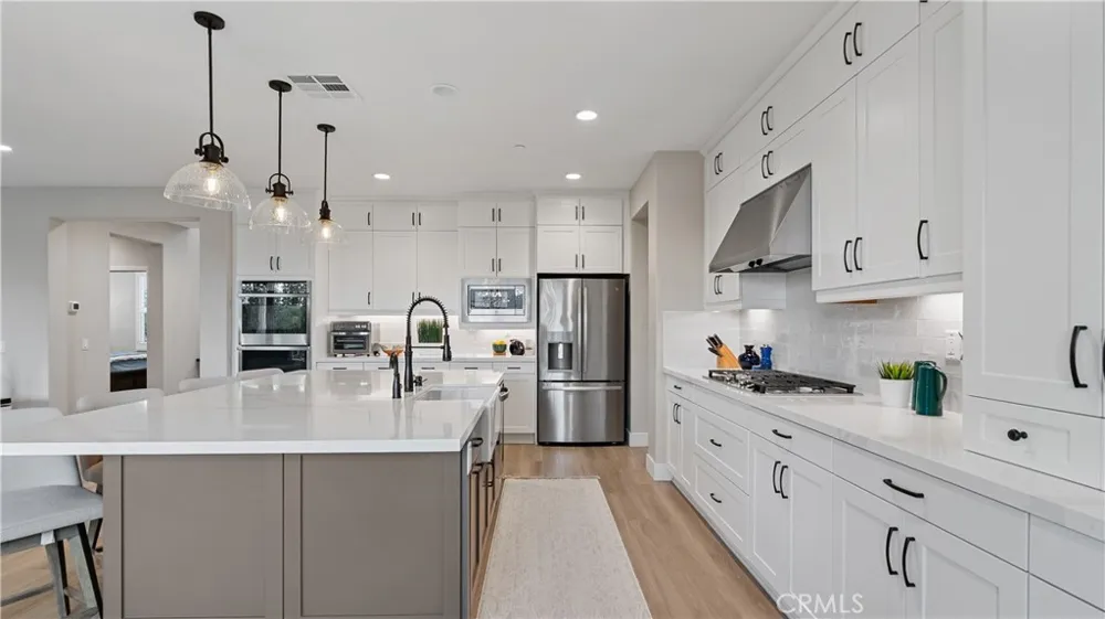 25041 Aspen Falls Canyon Country, CA 91387