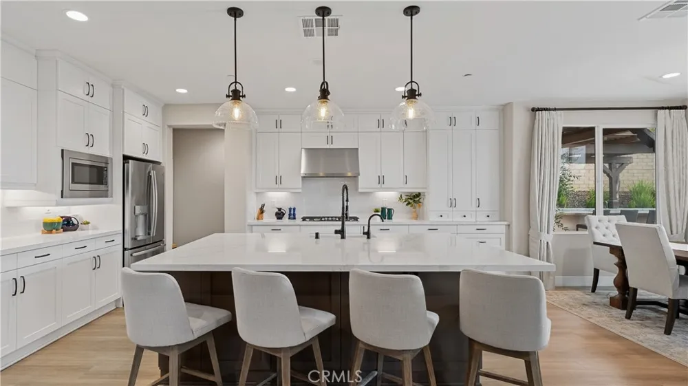 25041 Aspen Falls Canyon Country, CA 91387