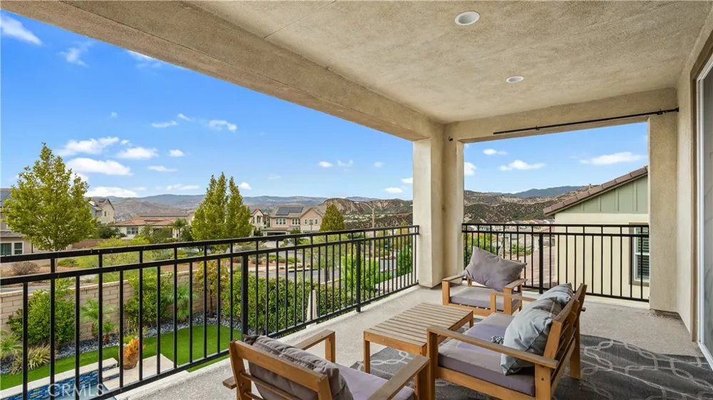25041 Aspen Falls Canyon Country, CA 91387