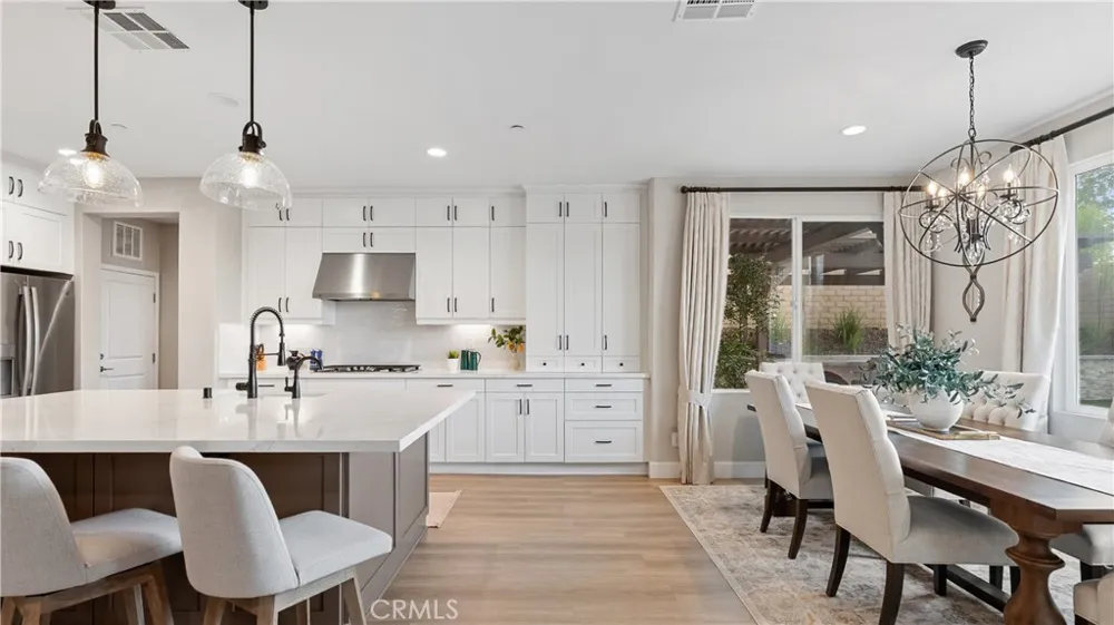 25041 Aspen Falls Canyon Country, CA 91387