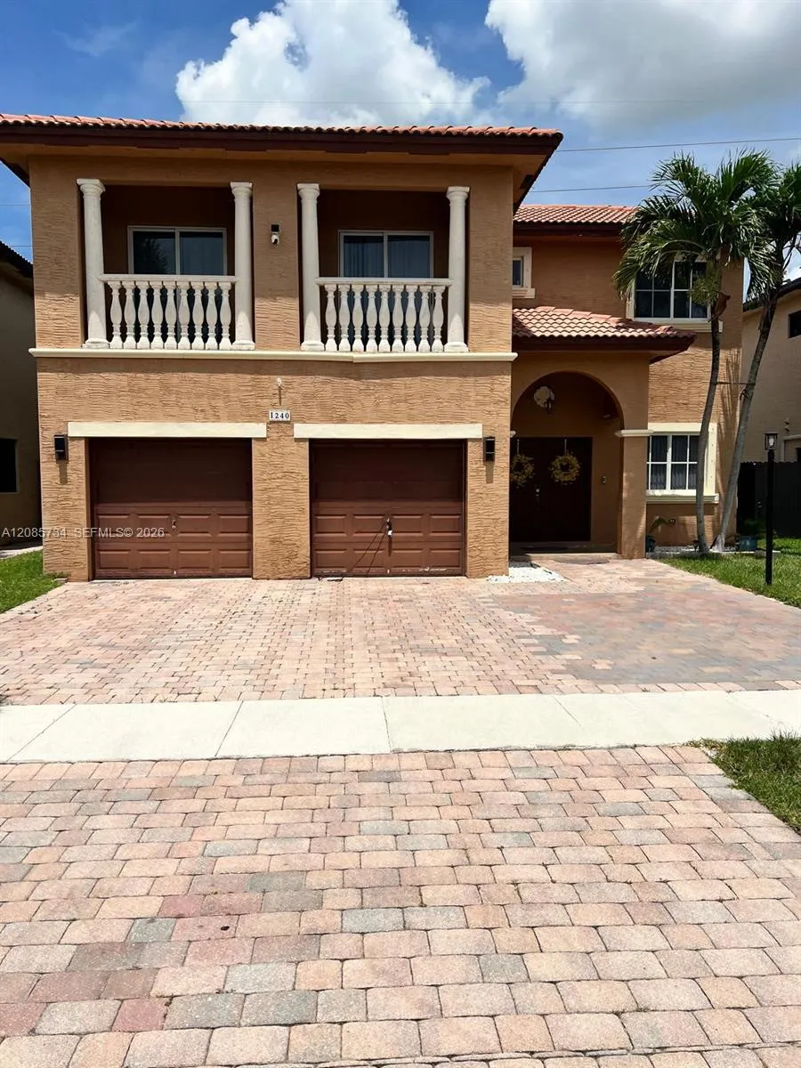 1240 NE 41st Pl Homestead, FL 33033