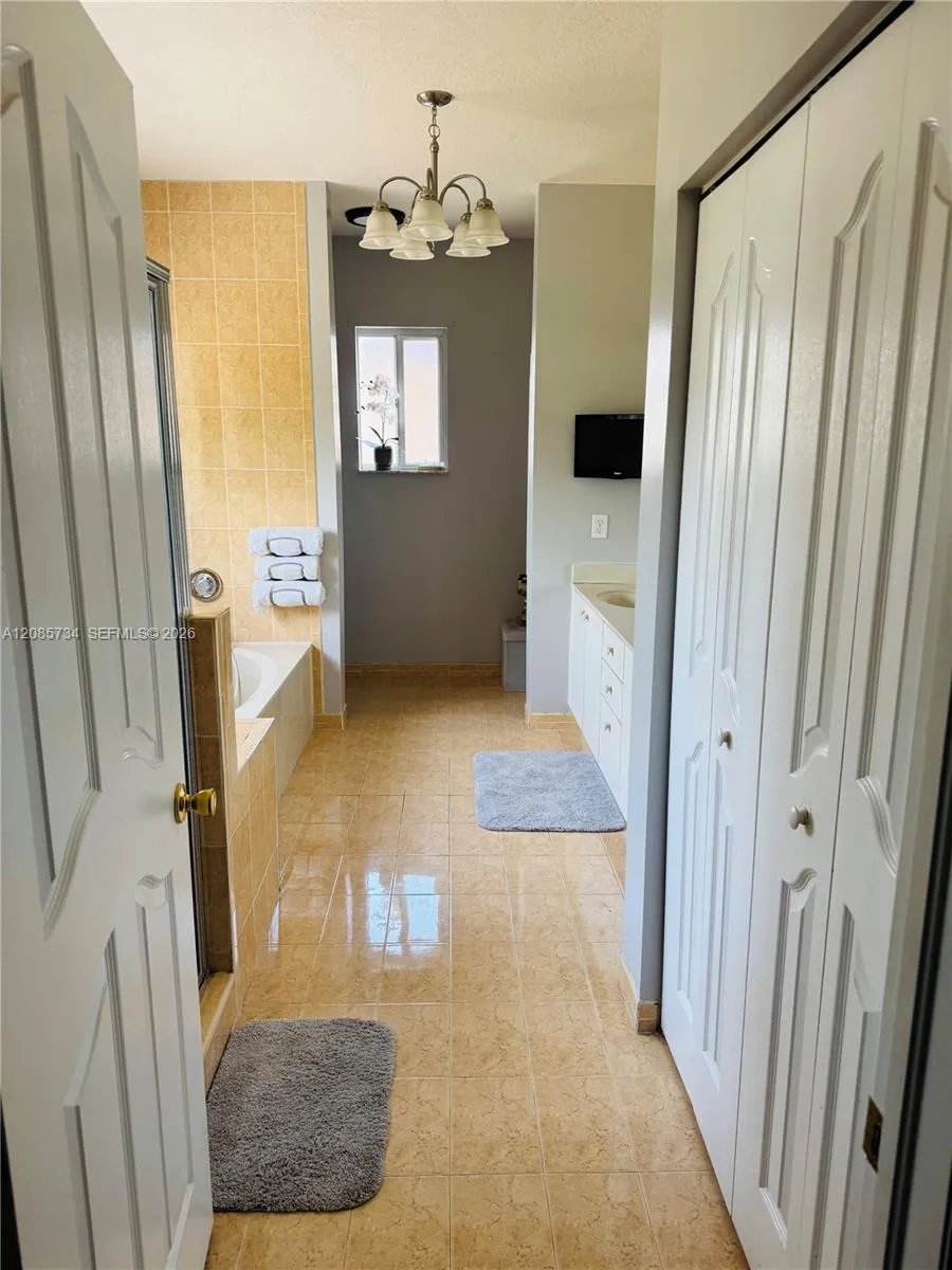 1240 NE 41st Pl Homestead, FL 33033
