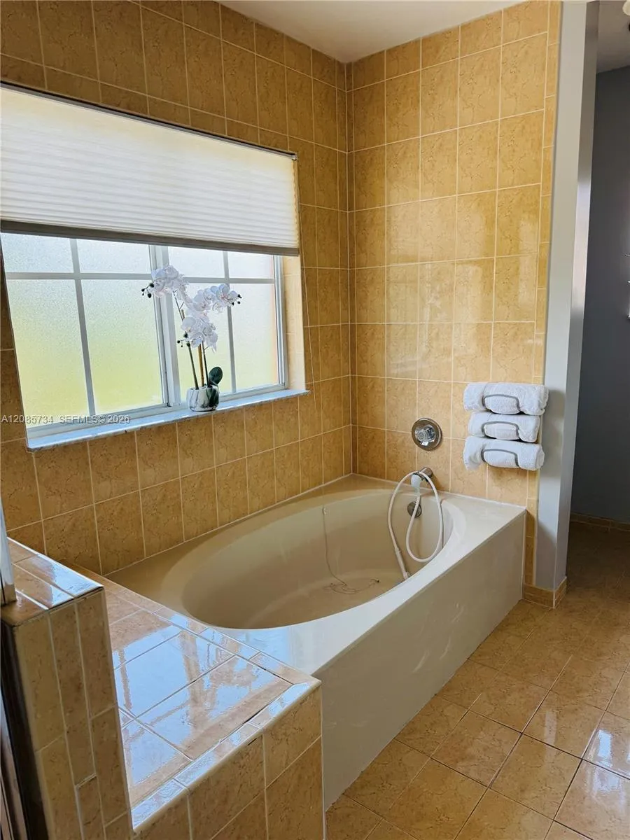 1240 NE 41st Pl Homestead, FL 33033
