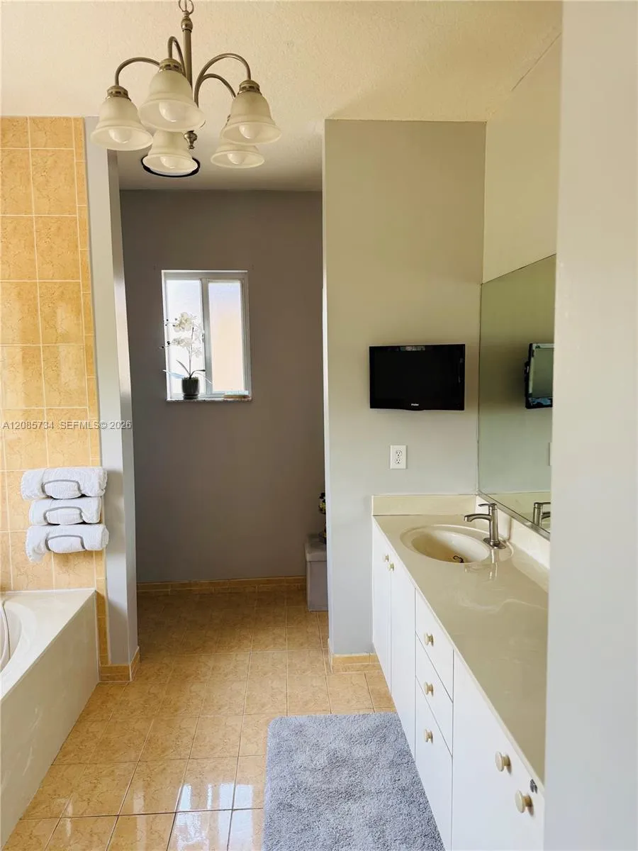 1240 NE 41st Pl Homestead, FL 33033