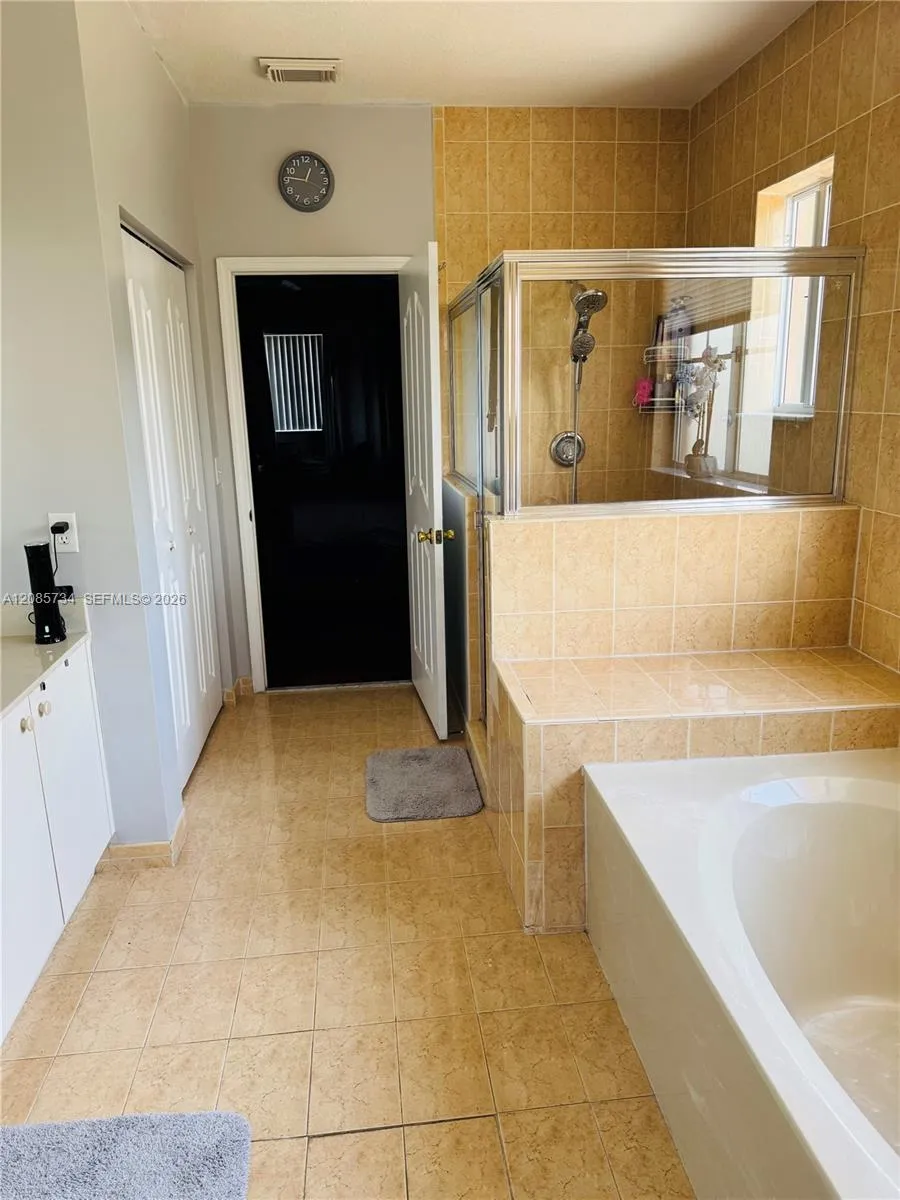 1240 NE 41st Pl Homestead, FL 33033